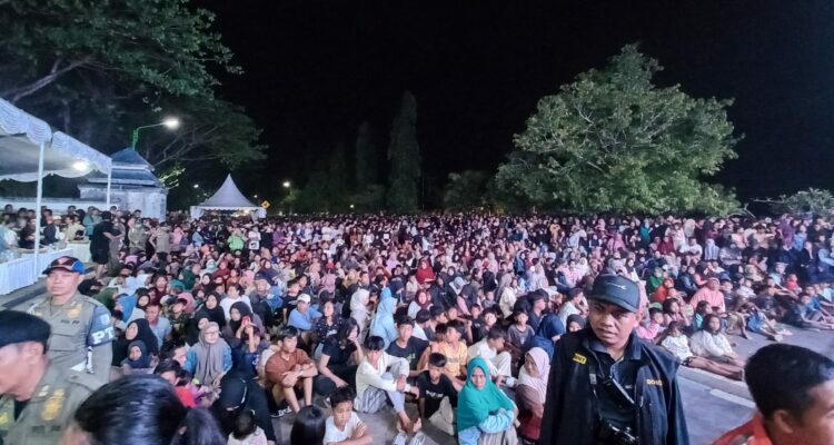Gerung Hidup Kembali, Car Free Nite Bangkitkan Budaya dan UMKM Lokal