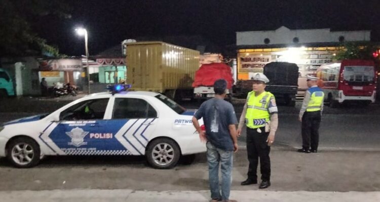 Malam Aman di Lombok Barat: Polisi Antisipasi Balap Liar dan Kejahatan Jalanan