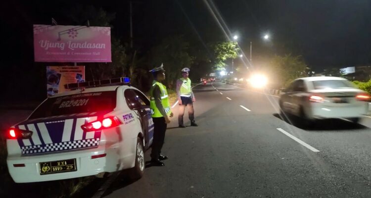 Hadapi Cuaca Ekstrem, Polres Lombok Barat Perketat Patroli Malam di Bypas